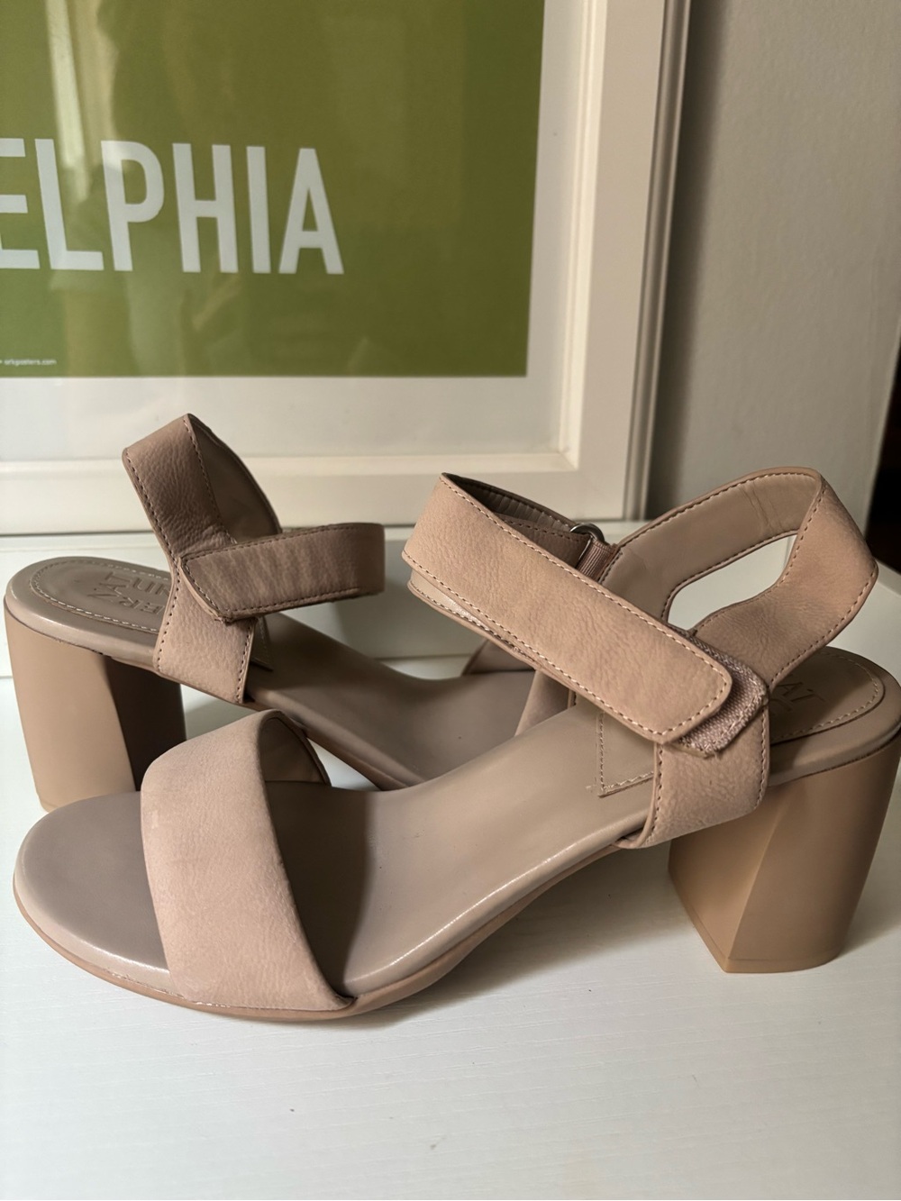 Naturalizer Trace Block Heel Sandals with Ankle Strap size 8